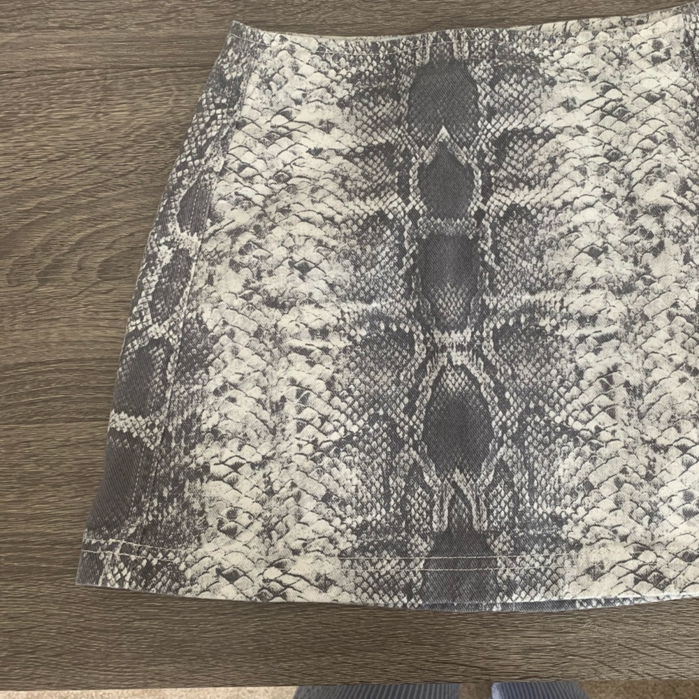 XS Animal Print Mini Skirt